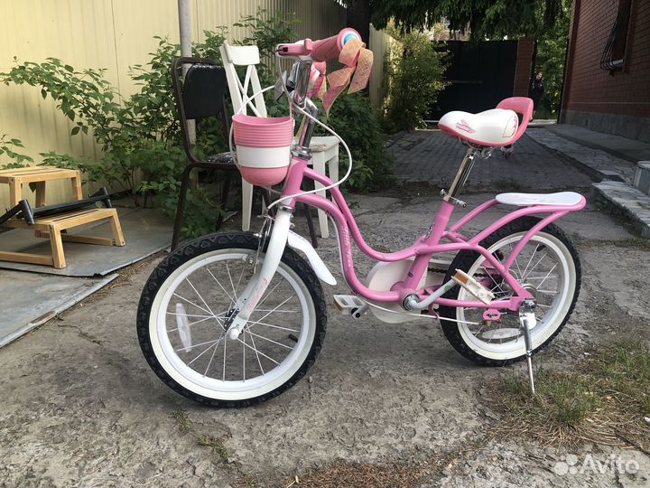 Детский велосипед Royal Baby Little Swan New 16