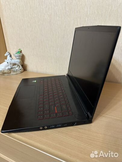 Игровой ноутбук MSI