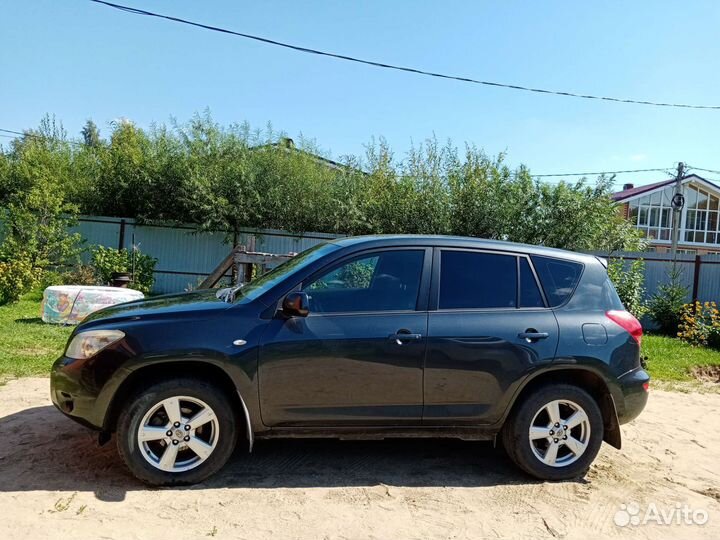 Toyota RAV4 2.0 AT, 2008, 129 269 км