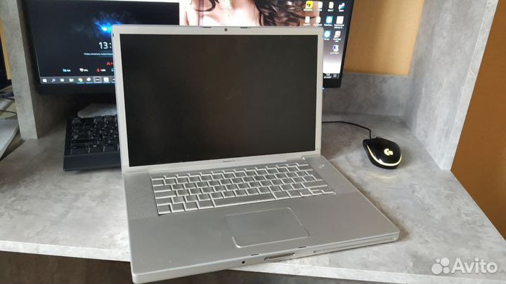 Macbook pro A1226