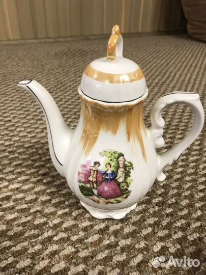 Фарфоровый кофейный сервиз