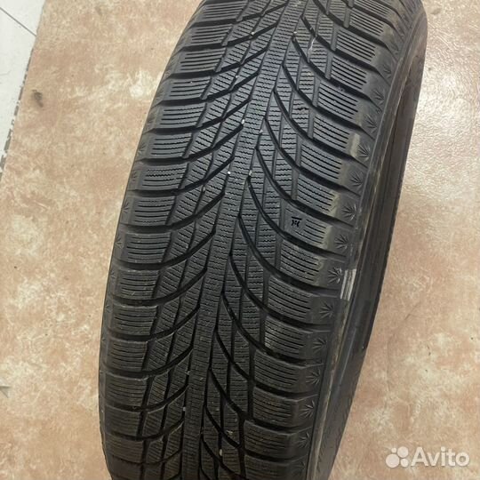 Kumho WinterCraft Ice Wi51 205/55 R16 94T