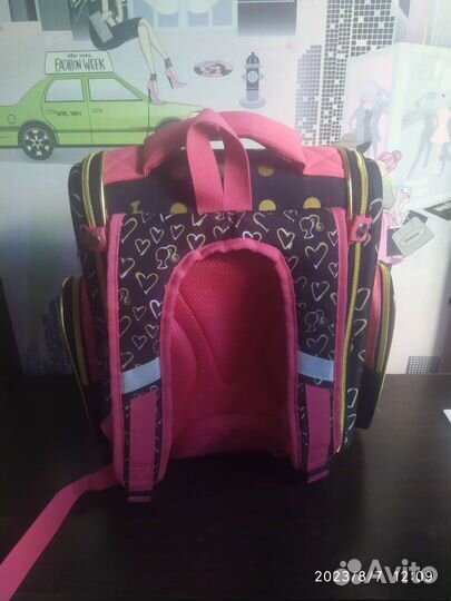 Рюкзак школьный для девочки