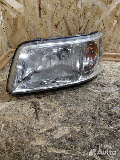 Фара Передняя Левая Фольксваген Транспортер Т5