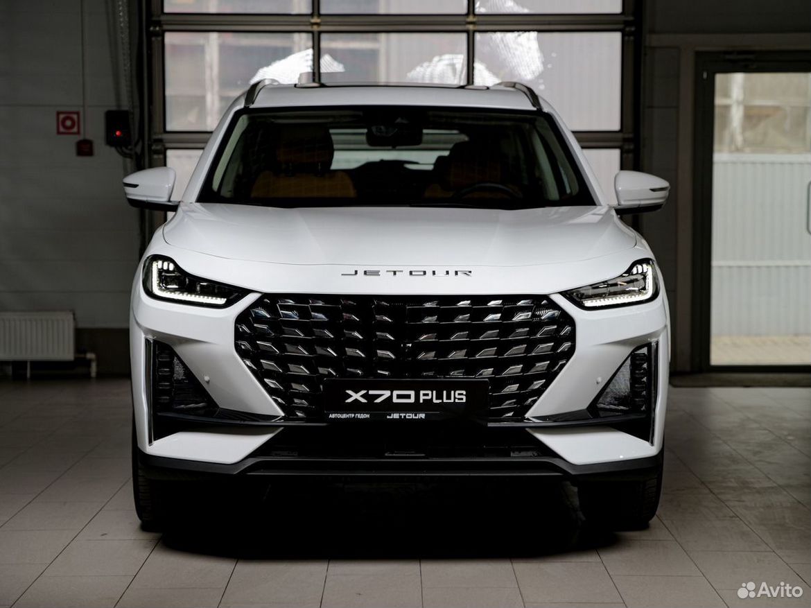 Jetour X70 Plus 1.6 AMT, 2026
