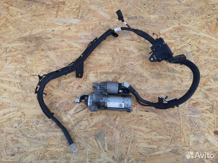 Стартер Audi Q8 1 поколениие