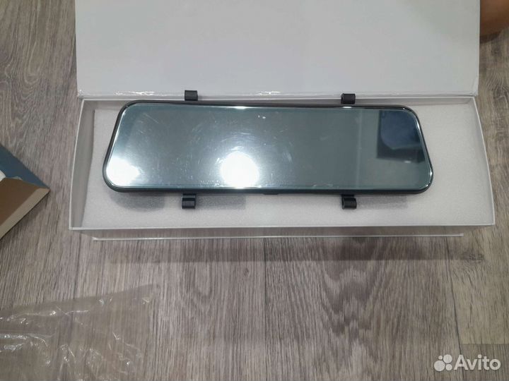 Видеорегистратор на зеркало