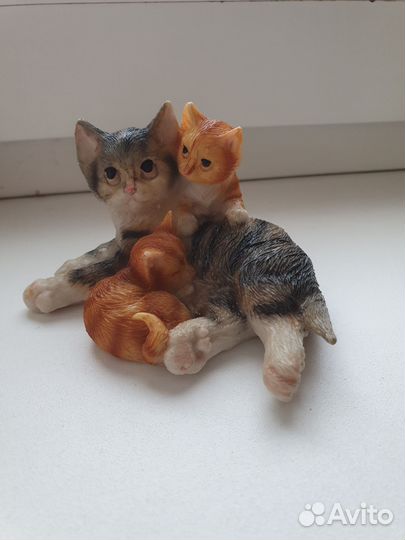 Фарфоровые статуэтки