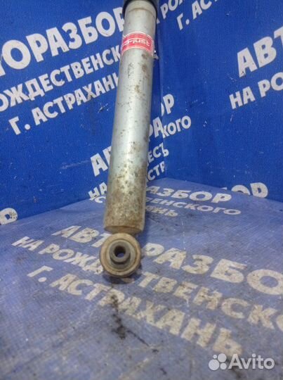 Задний амортизатор Mercedes-Benz W190 седан 1993