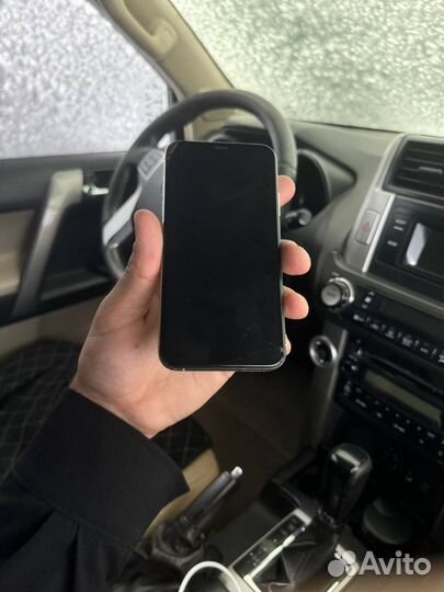 iPhone Xs, 64 ГБ