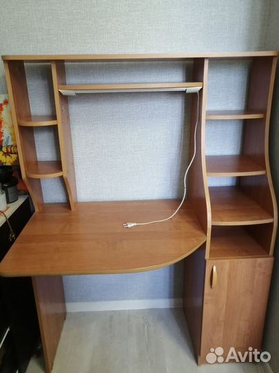 Письменный стол для школьника бу