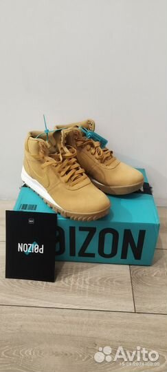 Крассовки Nike