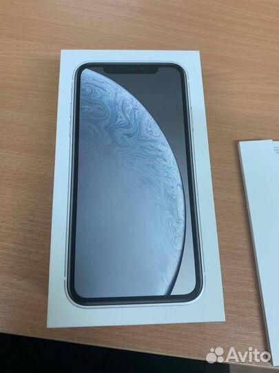 iPhone Xr, 64 ГБ