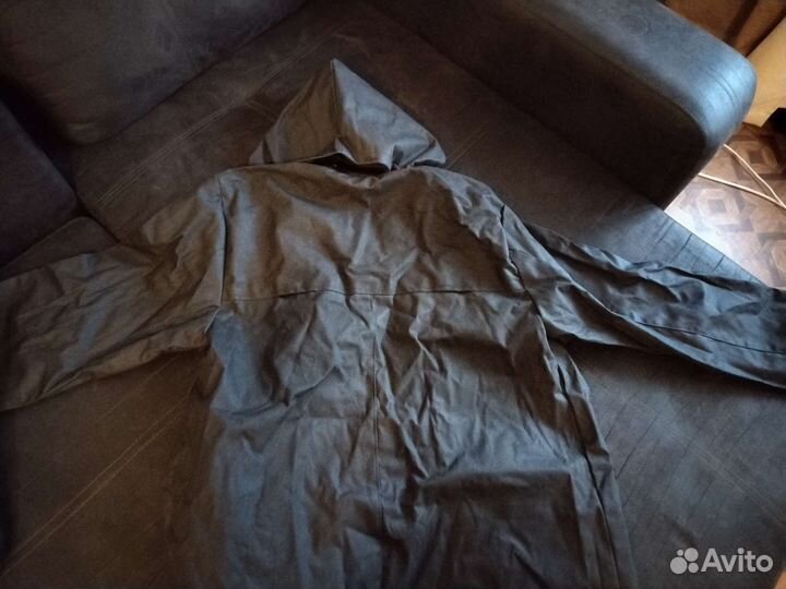 Плащ прорезиненный