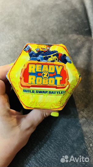 Новая Игрушка-сюрприз для мальчиков Ready 2 robot