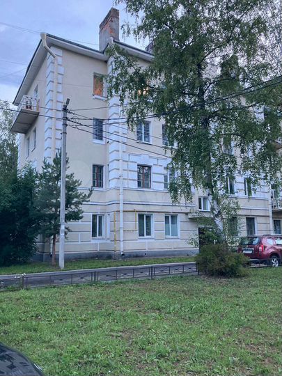 3-к. квартира, 83 м², 2/4 эт.