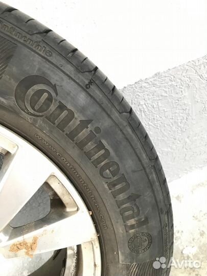 Continental ContiPremiumContact 5 215/60 R16 95H
