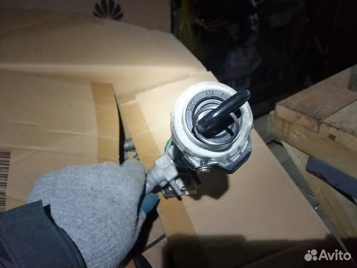 Замок зажигания Toyota Mark 2 110 кузов