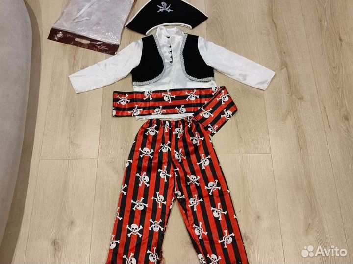 Новогодний костюм для мальчика 6-7л