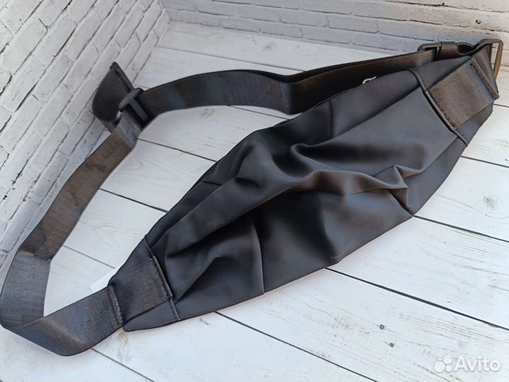 Сумка бананка новая