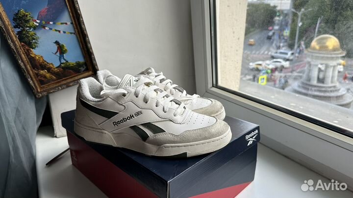 Белые кеды reebok