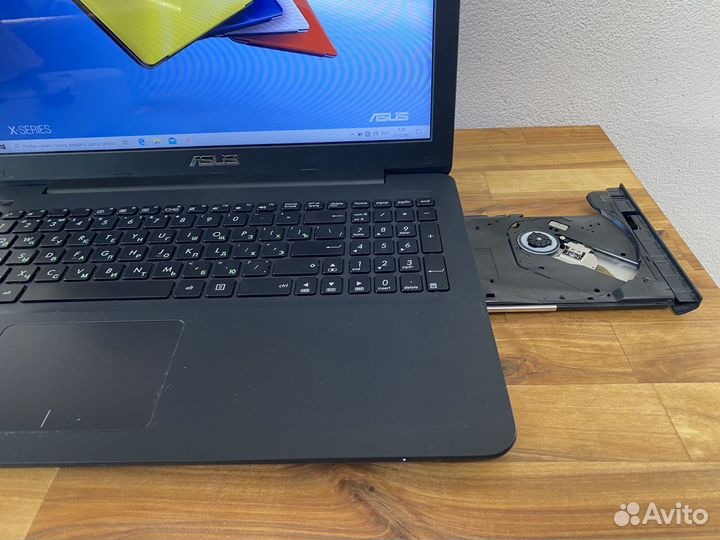 Новое состояние мощный тонкий Asus Core i3-4005U