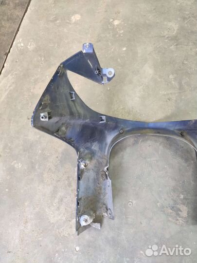 Suzuki burgman skywave 400 03-06 пластик передний