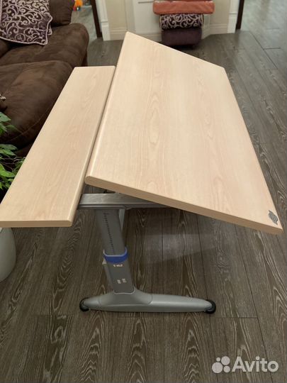 Стол для школьника растущий с тумбочкой