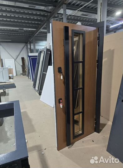 Дверь входная металлическая