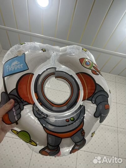 Ванночка для купания с горкой, кругом