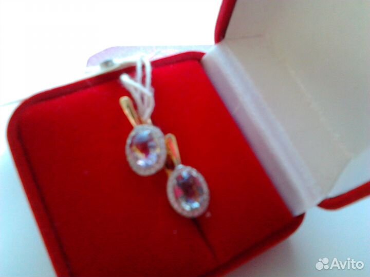 Золотые серьги