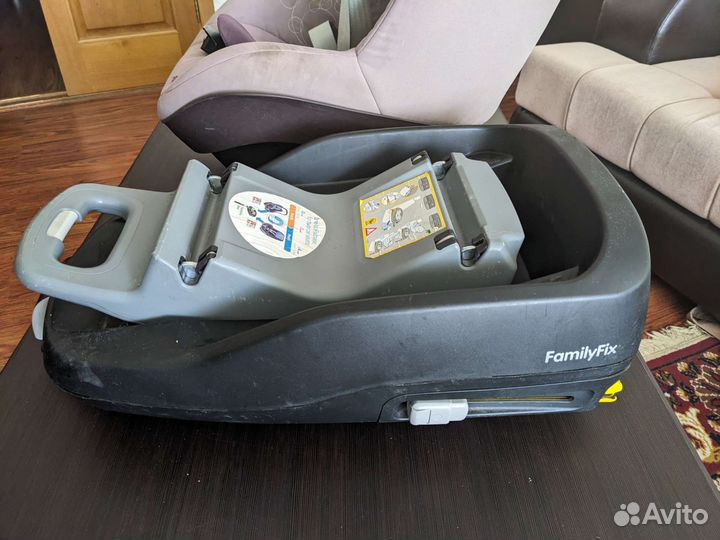 Автокресло Maxi Cosi pearl и база Family fix