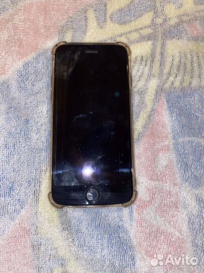Телефон iPhone 6s