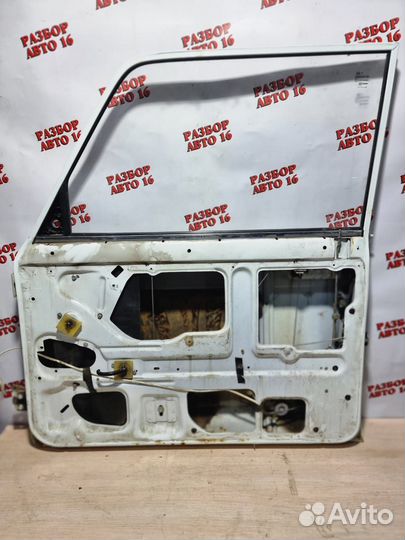 Передняя правая дверь ваз-2107