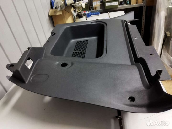 Обивка багажника левая opel meriva (2003-2010)