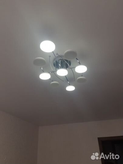 Люстра потолочная бу
