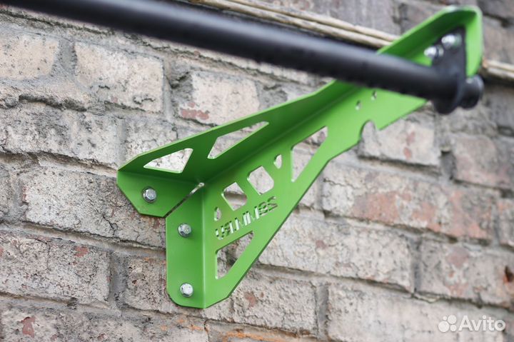 Турник настенный