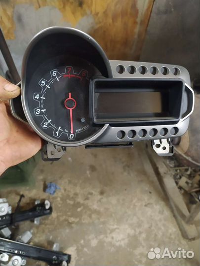 Панель приборов. Шевроле авео Т 300