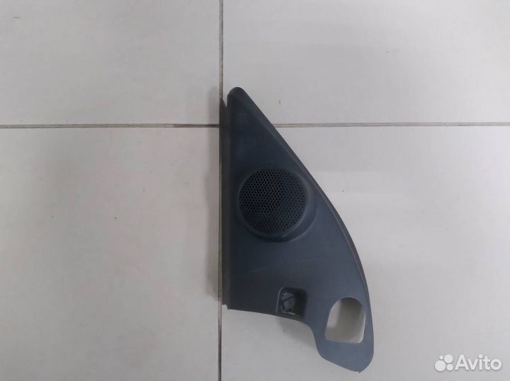 Крышка зеркала внутренняя левая Skoda Rapid 2012-2