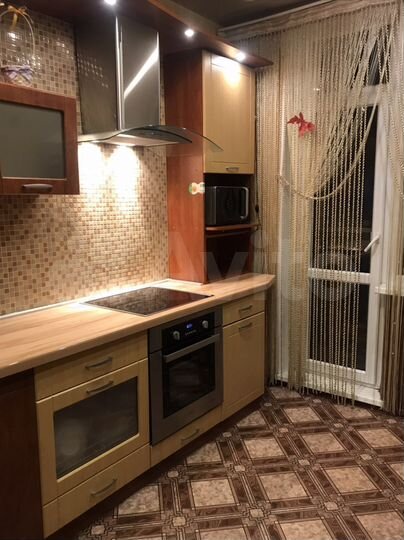 2-к. квартира, 57 м², 6/9 эт.
