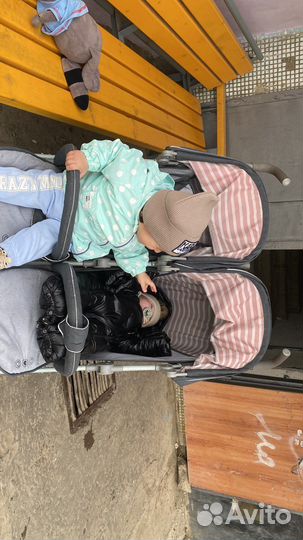 Коляска для двойни или погодок