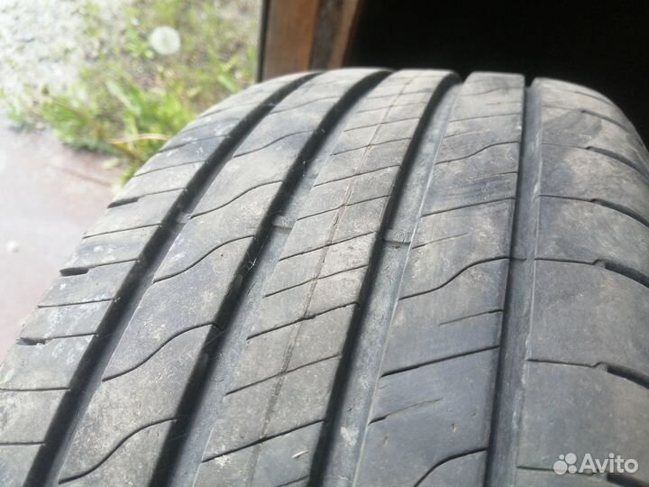 Goodyear EfficientGrip Performance 2 205/55 R16 94V