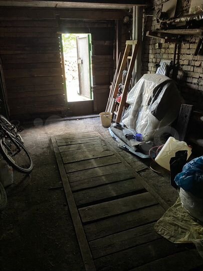 Гараж, > 30 м²