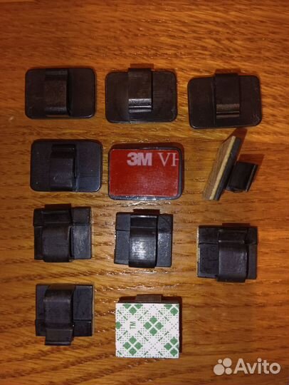 Клипсы на 2ух стороннем скотче