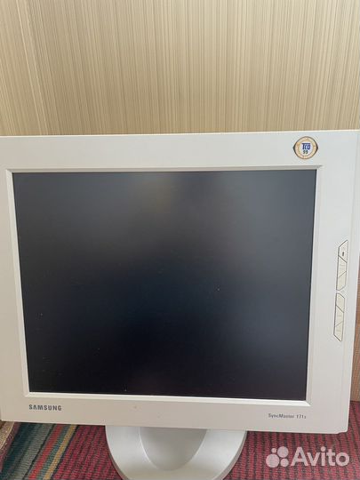 Монитор Samsung