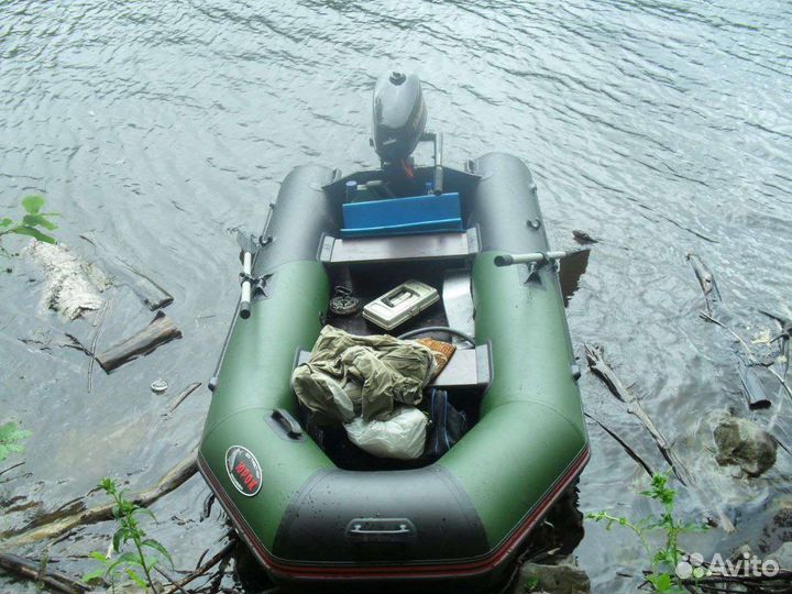 Лодка с мотором