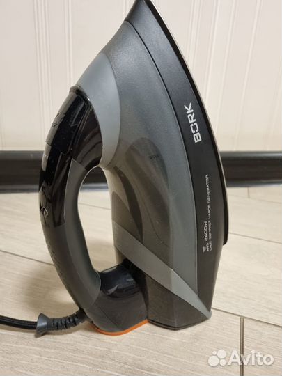 Продам утюг б/у Bork