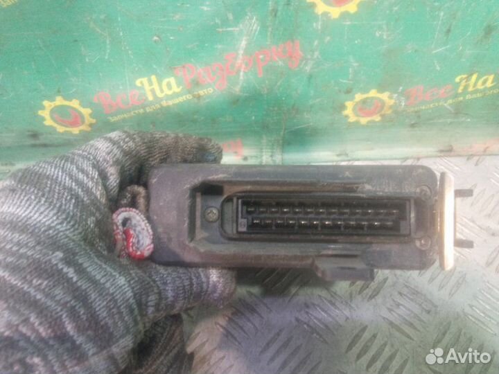 Эбу блок управления двигателем Volkswagen Passat