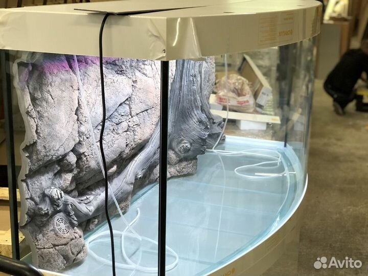 Панорамный аквариум 600 литров в белом акриле