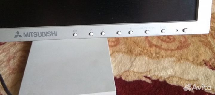 Монитор Mitsubishi SX98